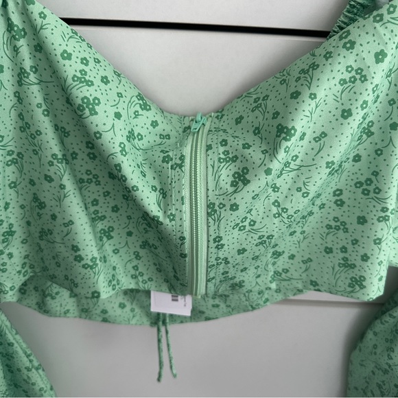 NWT Bubble Sleeve Floral Top - Picture 6 of 6